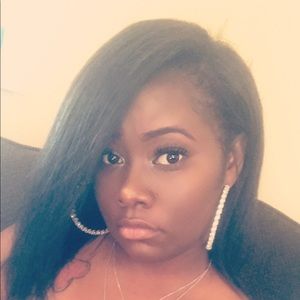 Meet your Posher, Tera